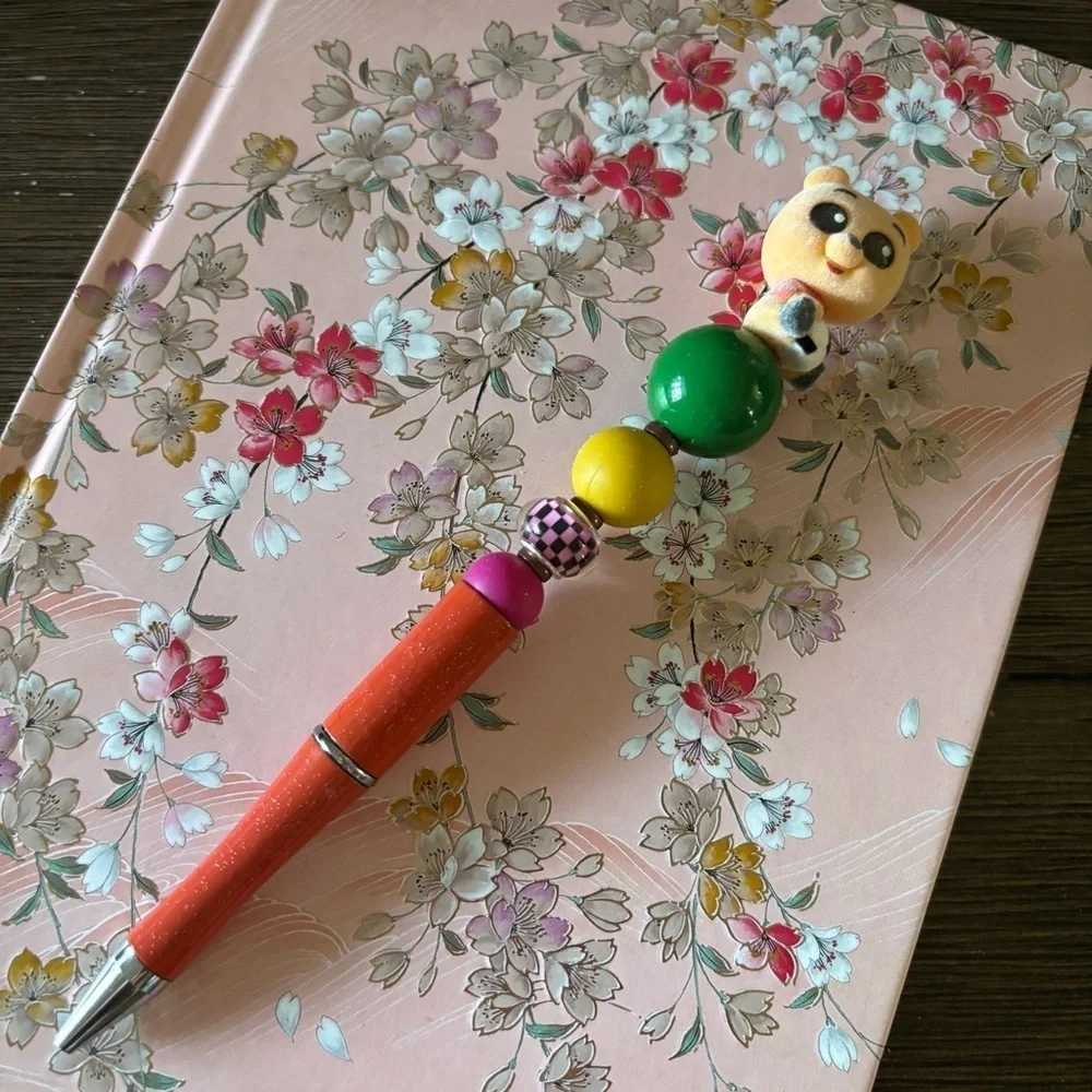 Disney Doorables: Winnie the Pooh: Pooh Bear soccer ball handmade beaded pen
